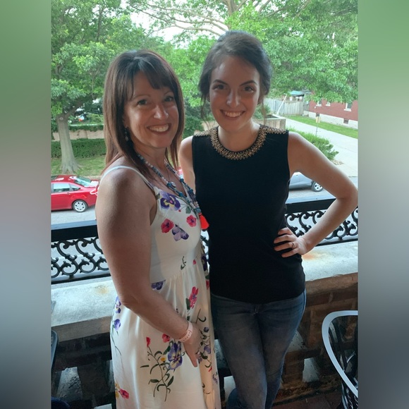 Meet your Posher, Jen - Picture 7 of 9